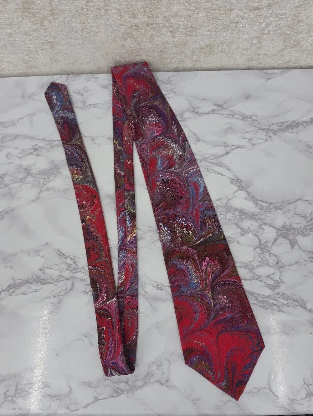 Vintage Silk Red Marbled Art Tie Men's Necktie By Smithsonian Institution